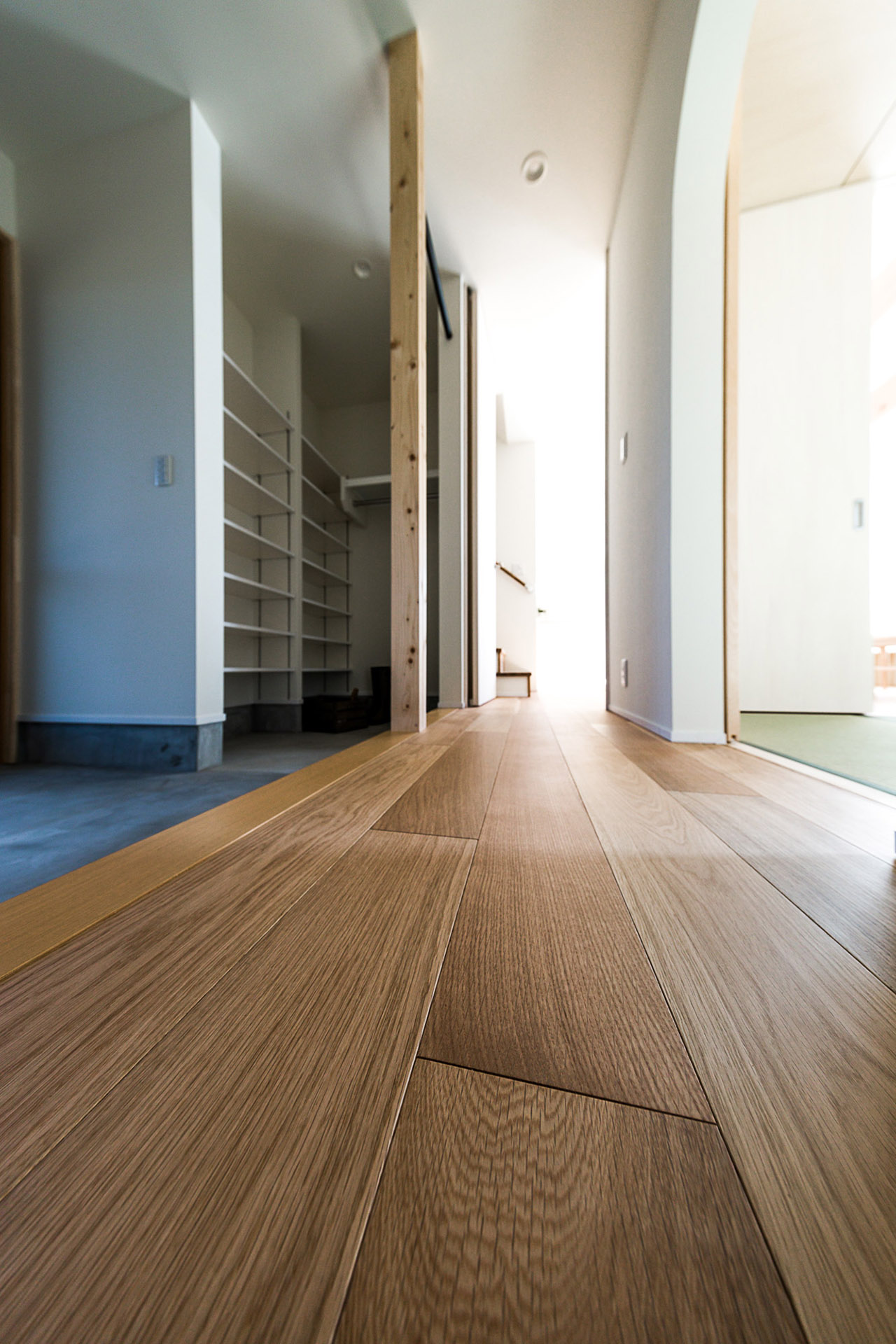 『2世帯が仲良く暮らすために!』平屋と2階建てが繋がりながら独立した住まい
